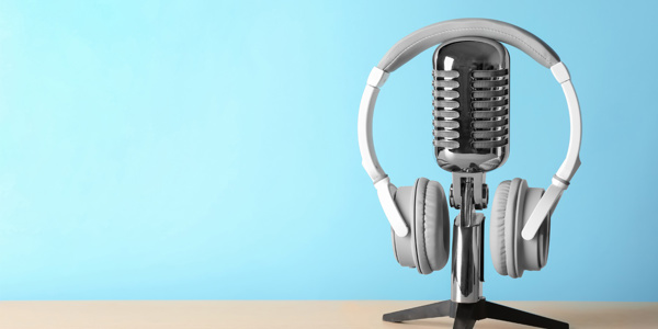 podcast-ep15-headphones-mic